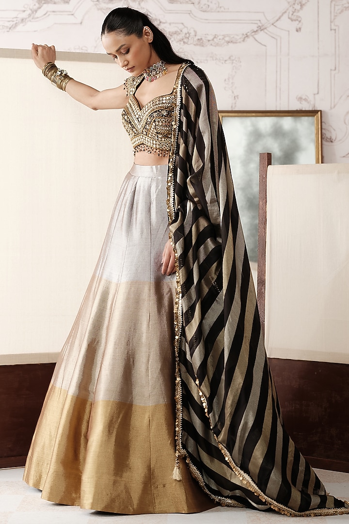Golden Ombre Tissue Wedding Lehenga Set by Basanti - Kapde aur Koffee at Pernia's Pop Up Shop
