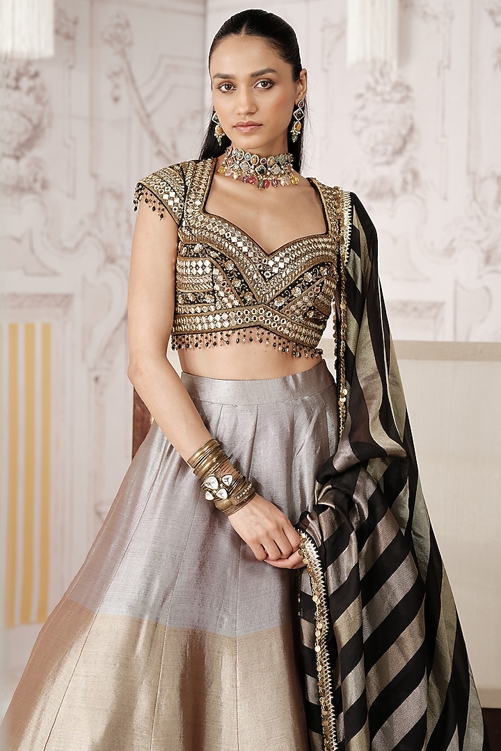 Golden Ombre Tissue Wedding Lehenga Set by Basanti - Kapde aur Koffee at Pernia's Pop Up Shop