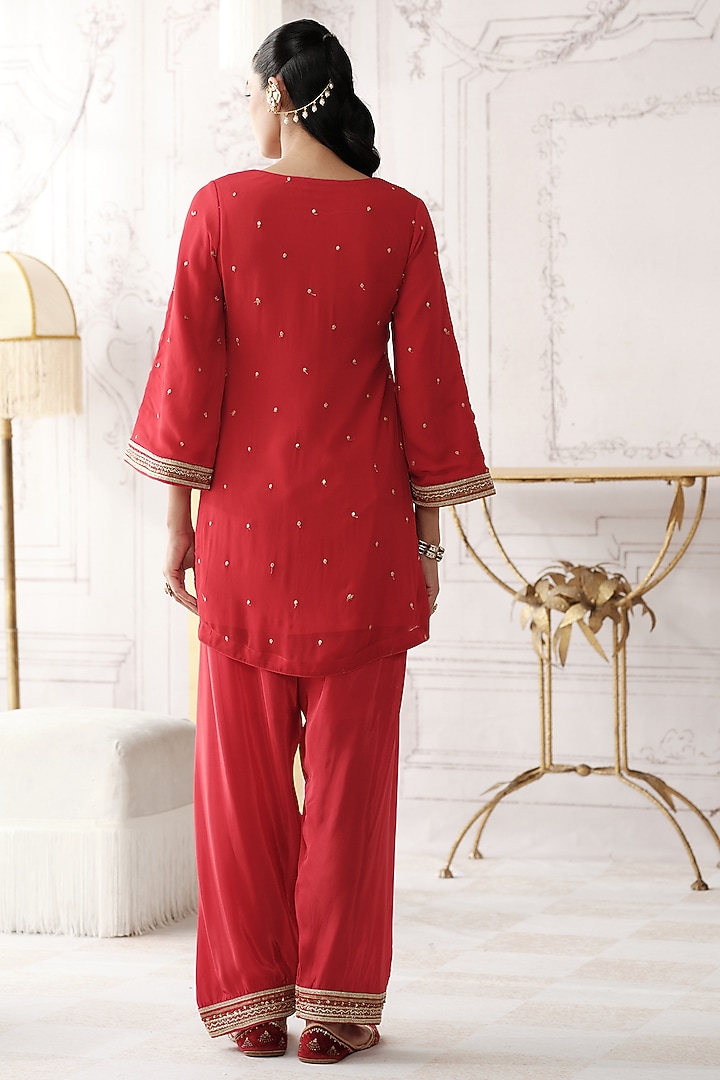 Red Viscose Georgette Gota Lace Embroidered Kurta Set by Basanti - Kapde aur Koffee at Pernia's Pop Up Shop