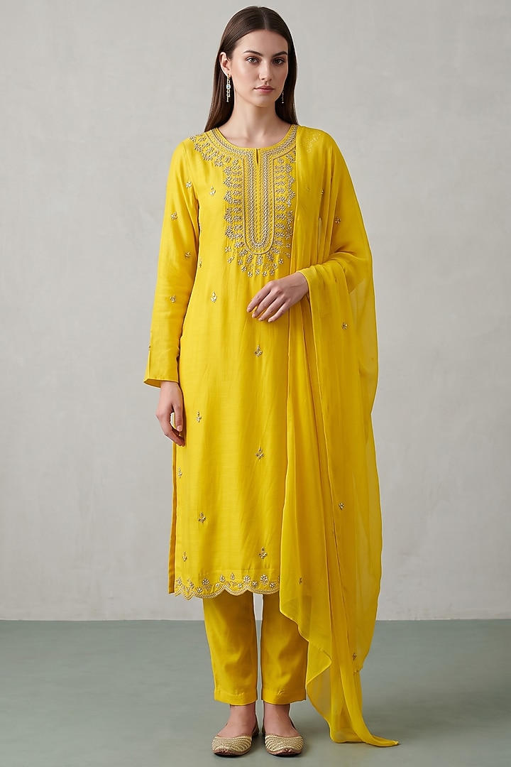 Mustard Chanderi Sequins Embroidered Kurta Set by Basanti - Kapde aur Koffee at Pernia's Pop Up Shop