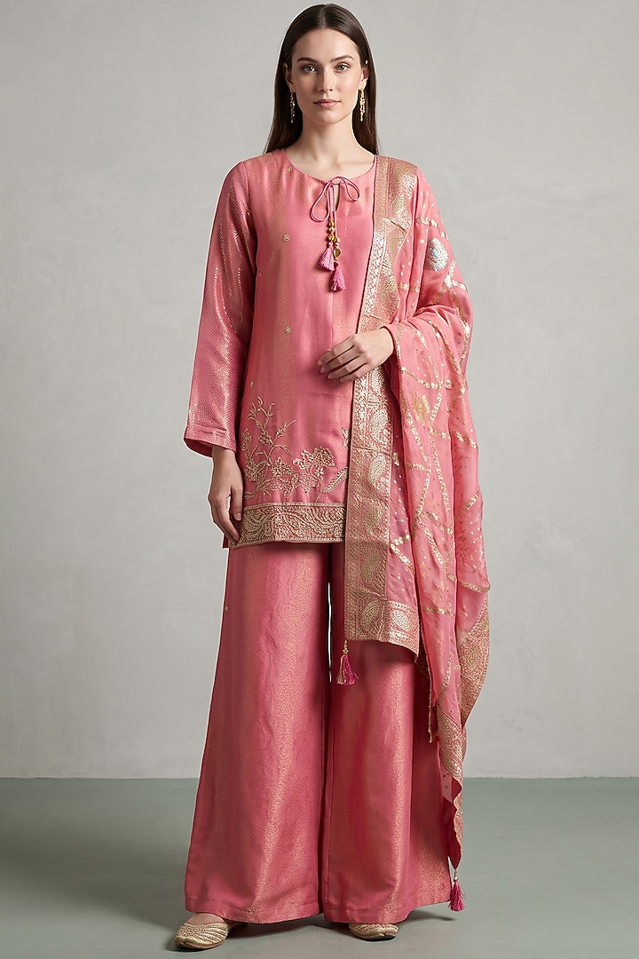 Pink Tissue Zari Embroidered Kurta Set by Basanti - Kapde aur Koffee at Pernia's Pop Up Shop