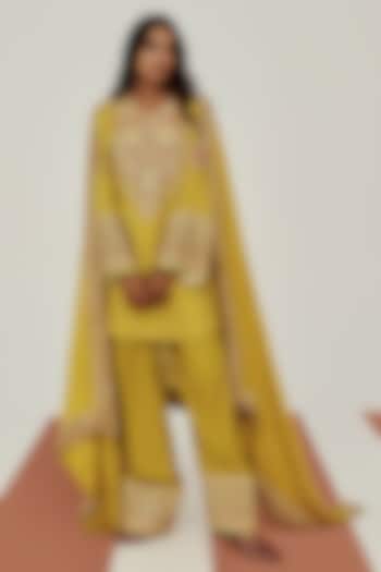 Yellow Muslin Mirror Embroidered Farshi Set by Basanti - Kapde aur Koffee at Pernia's Pop Up Shop