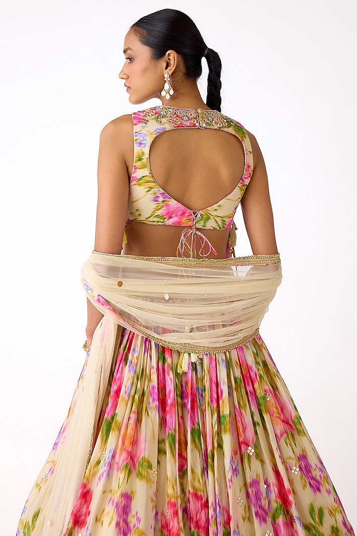 Ivory Chinon Thread & Mirror Embroidered Wedding Lehenga Set by Basanti - Kapde aur Koffee at Pernia's Pop Up Shop