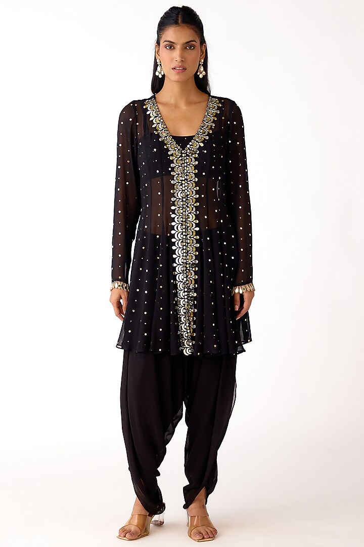 Black Mukaish Georgette Mirror Embroidered Kurta Set by Basanti - Kapde aur Koffee at Pernia's Pop Up Shop