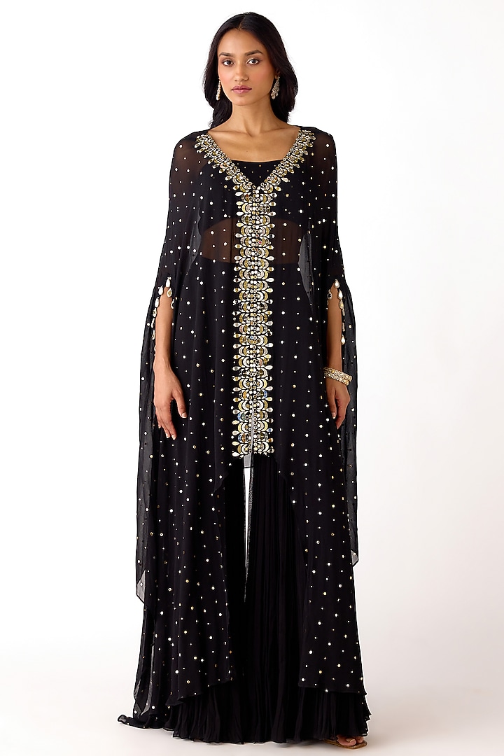 Black Mukaish Georgette Mirror Embroidered Kurta Set by Basanti - Kapde aur Koffee at Pernia's Pop Up Shop