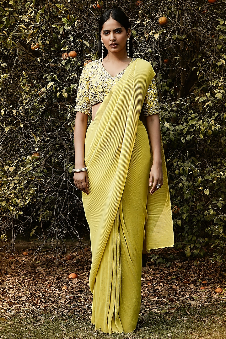 Lime Georgette Mirror & Zari Embroidered Pre-Draped Saree Set by Basanti - Kapde aur Koffee at Pernia's Pop Up Shop