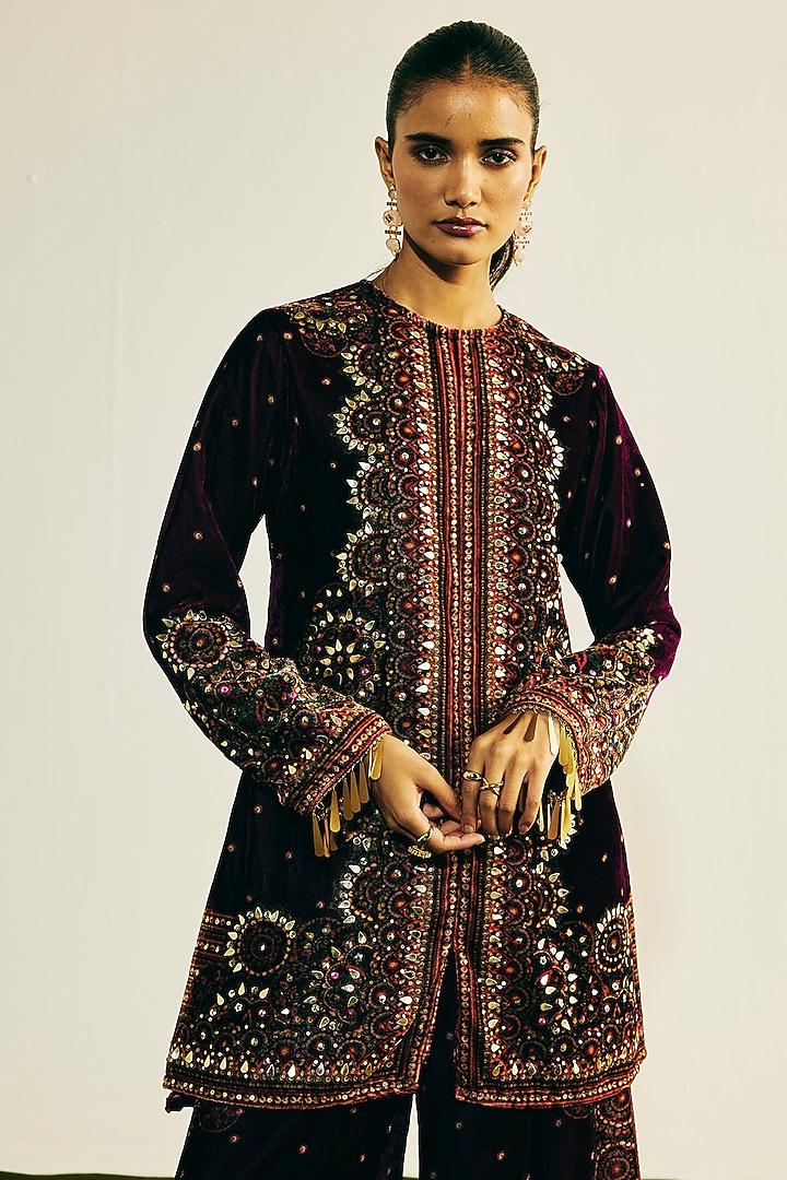 Purple Velvet Mirror Embroidered Kurta Set by Basanti - Kapde aur Koffee at Pernia's Pop Up Shop