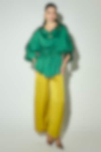 Green Satin Tunic Set by Basanti - Kapde aur Koffee at Pernia's Pop Up Shop