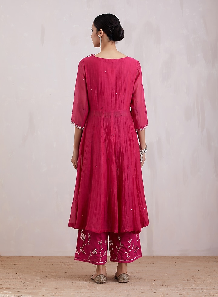 Fuchsia Hand Embroidered Kurta Set by Barahmasi at Pernia's Pop Up Shop