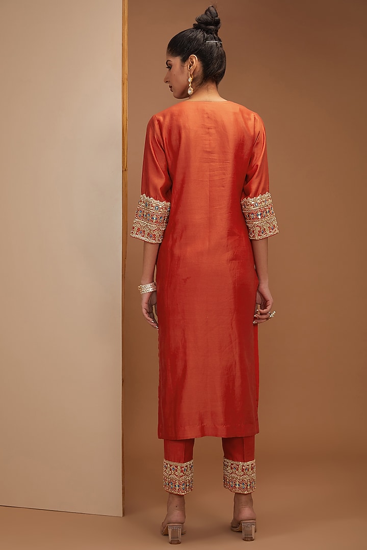 Red Chanderi Silk Zardosi & Nakshi Hand Embroidered Kurta Set by Bbaawri at Pernia's Pop Up Shop