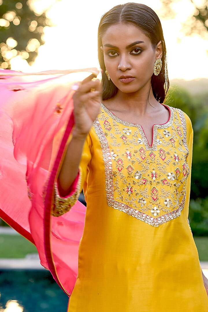 Yellow Chanderi Silk Zardosi Handwork Kurta Set by Bbaawri at Pernia's Pop Up Shop