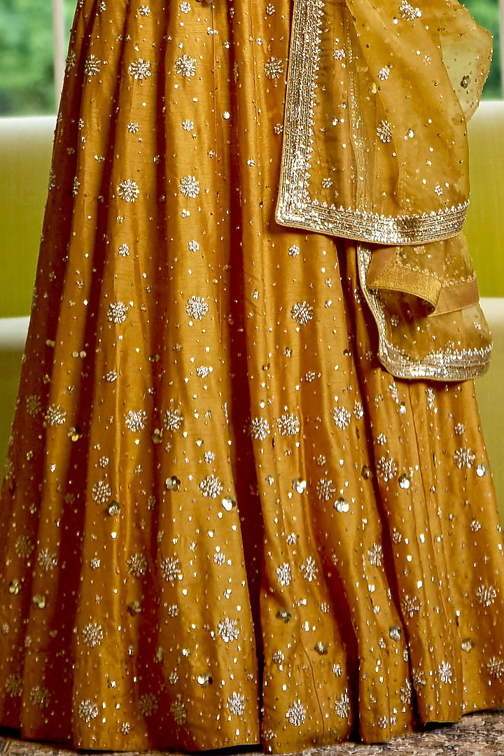 Golden Pure Dupion Silk Zari Hand Embroidered Wedding Lehenga Set by Bbaawri at Pernia's Pop Up Shop