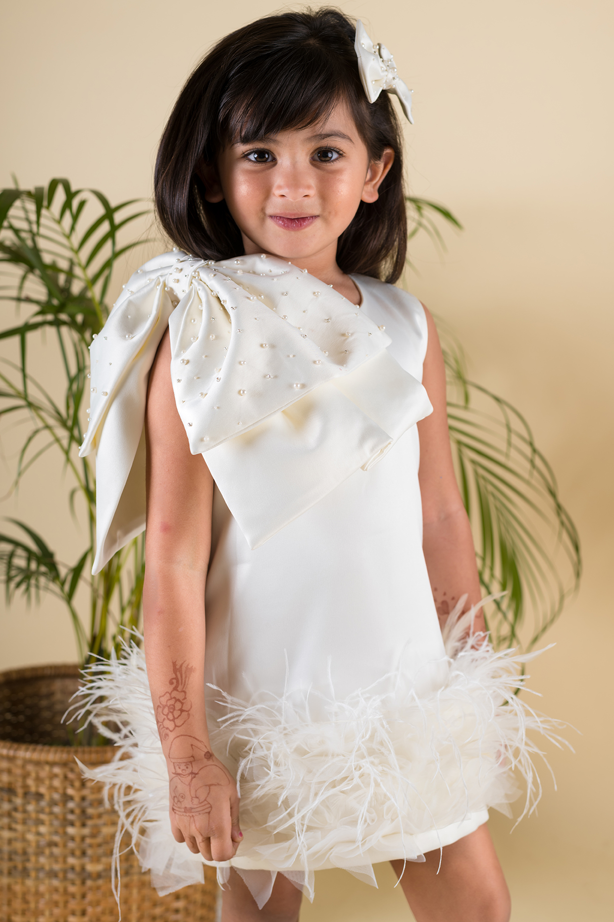 Feather dress outlet for baby girl