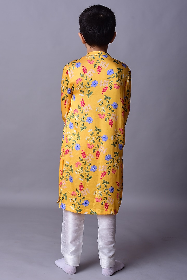 Yellow Printed Kurta Set For Boys by Ba Ba Baby clothing co. at Pernia's Pop Up Shop
