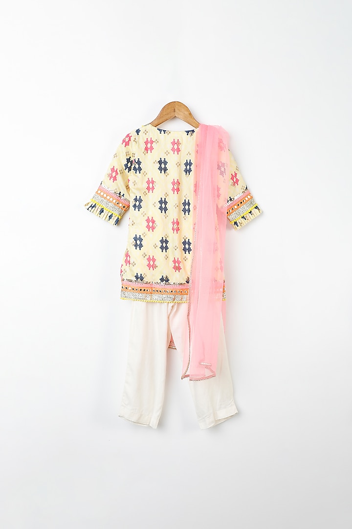 Yellow Ikat Printed Kurta Set For Girls by Bloomers by Amrita M at Pernia's Pop Up Shop