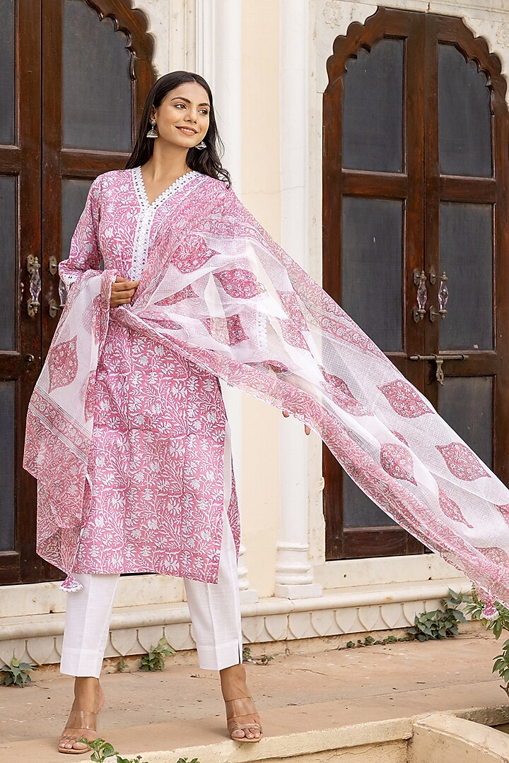 Pink Printed Kurta Set by Inara Jaipur