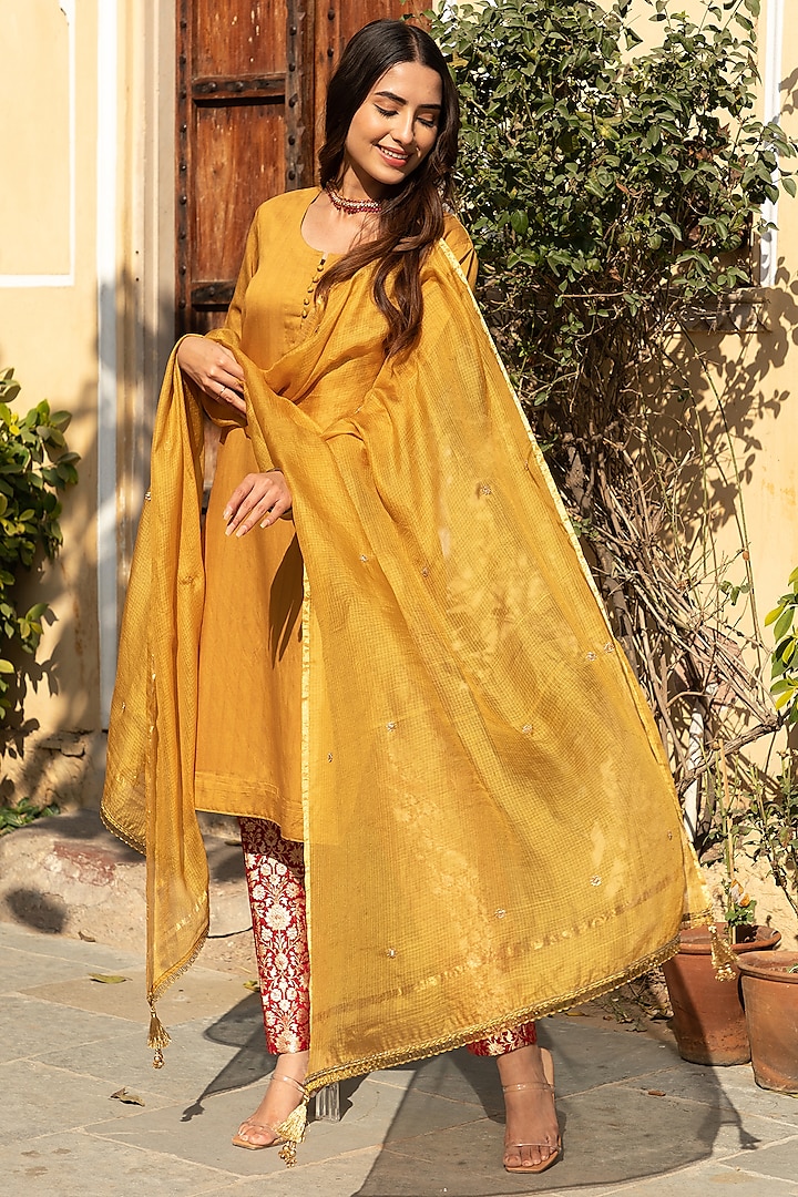 Mustard Yellow Chanderi Kurta Set by Inara Jaipur at Pernia's Pop Up Shop