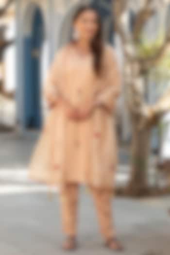 Cream Embroidered Kurta Set by Inara Jaipur at Pernia's Pop Up Shop