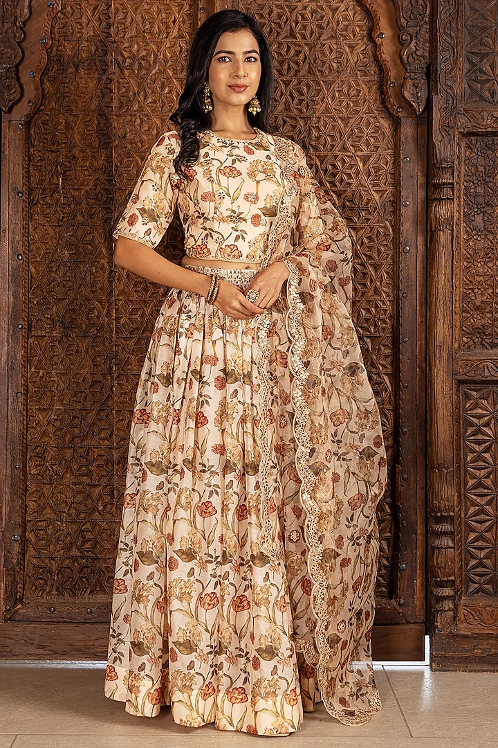 Cream Printed Wedding Lehenga Set by Inara Jaipur at Pernia's Pop Up Shop