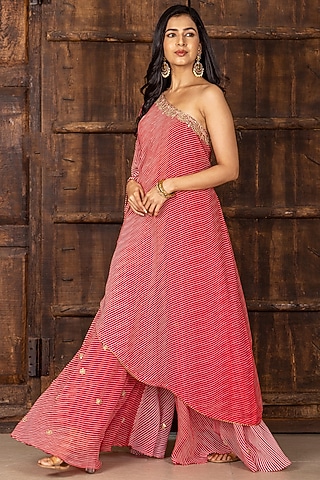 Red Leheriya Printed Kurta Set by Inara Jaipur