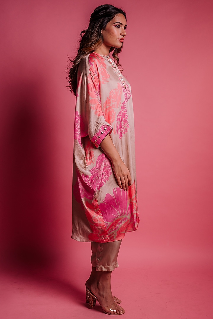 Champagne Beige Printed Kurta Set by Bandana Narula at Pernia's Pop Up Shop
