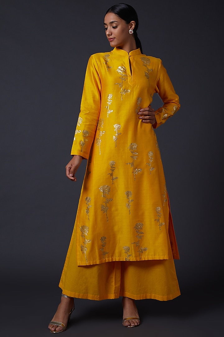 Yellow Block Printed Kurta Set by Balance by Rohit Bal at Pernia's Pop Up Shop