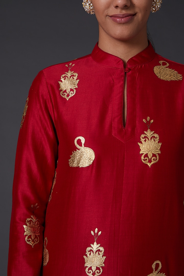 Bindi Red & Gold Block Printed Kurta With Pants by Balance by Rohit Bal at Pernia's Pop Up Shop