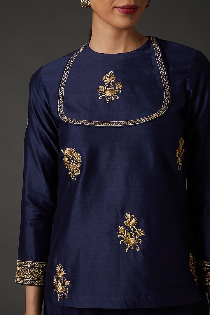 Indigo Blue Embroidered Tunic by Balance by Rohit Bal at Pernia's Pop Up Shop