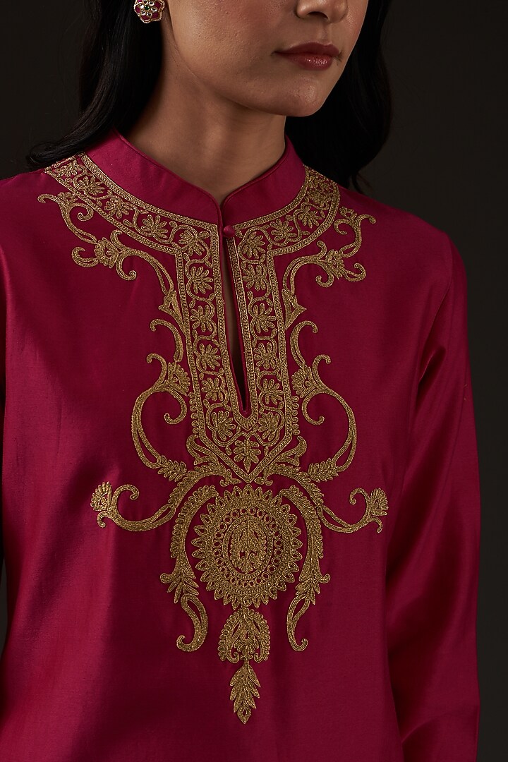 Fuchsia Machine Embroidered Kurta Set by Balance by Rohit Bal at Pernia's Pop Up Shop