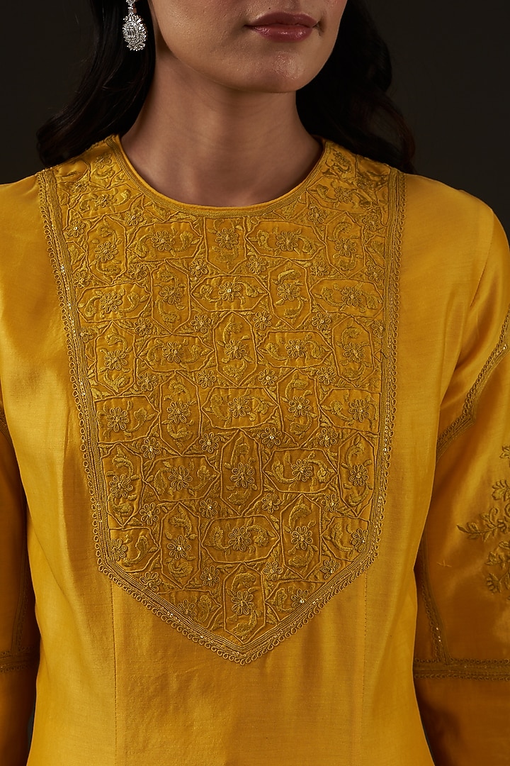 Mango Yellow Machine Embroidered Kurta set by Balance by Rohit Bal at Pernia's Pop Up Shop