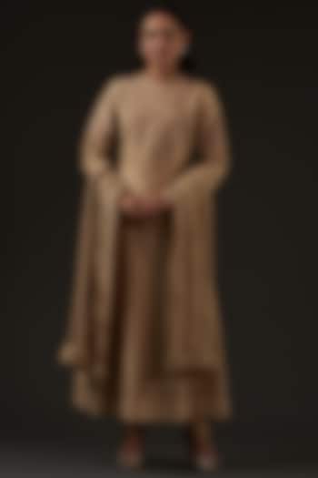 Beige Hand Embroidered Kurta Set by Balance by Rohit Bal at Pernia's Pop Up Shop