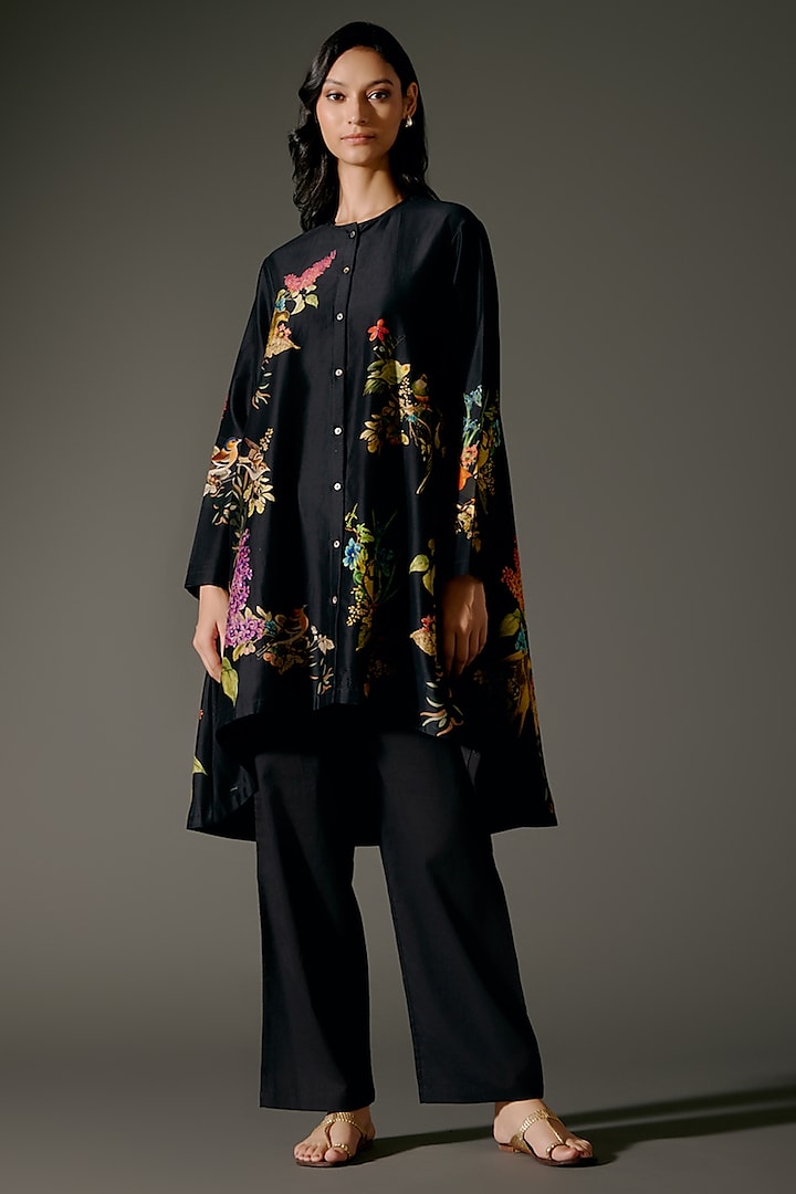 Black Chanderi Silk Digital Printed Tunic Set by Balance by Rohit Bal at Pernia's Pop Up Shop