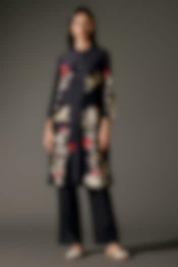 Black Chanderi Silk Digital Printed & Resham Embroidered Tunic Set by Balance by Rohit Bal at Pernia's Pop Up Shop