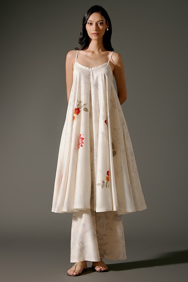 Ivory Chanderi Silk Floral Resham Embroidered Tunic Set by Balance by Rohit Bal at Pernia's Pop Up Shop