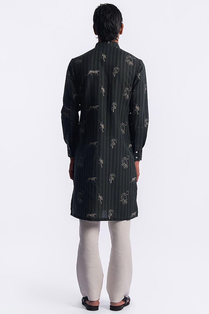 Black Linen Digital Printed Kurta by Balance by Rohit Bal Men at Pernia's Pop Up Shop