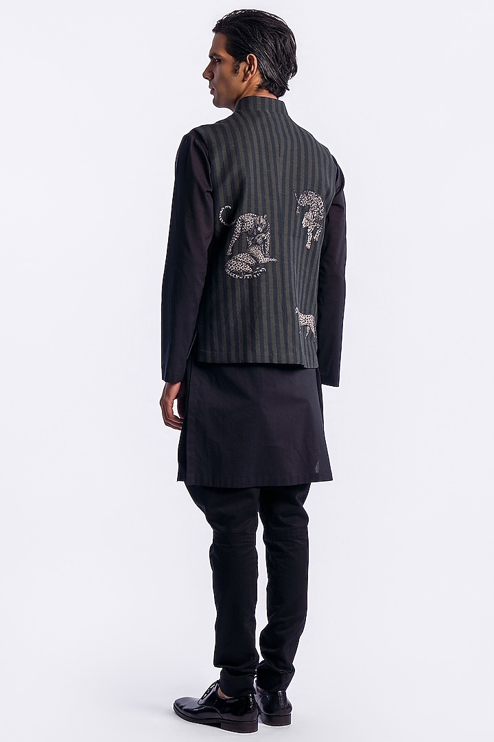 Black Linen Digital Printed Bundi Jacket by Balance by Rohit Bal Men at Pernia's Pop Up Shop