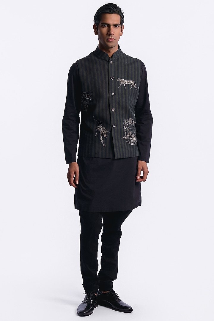 Black Linen Digital Printed Bundi Jacket by Balance by Rohit Bal Men at Pernia's Pop Up Shop