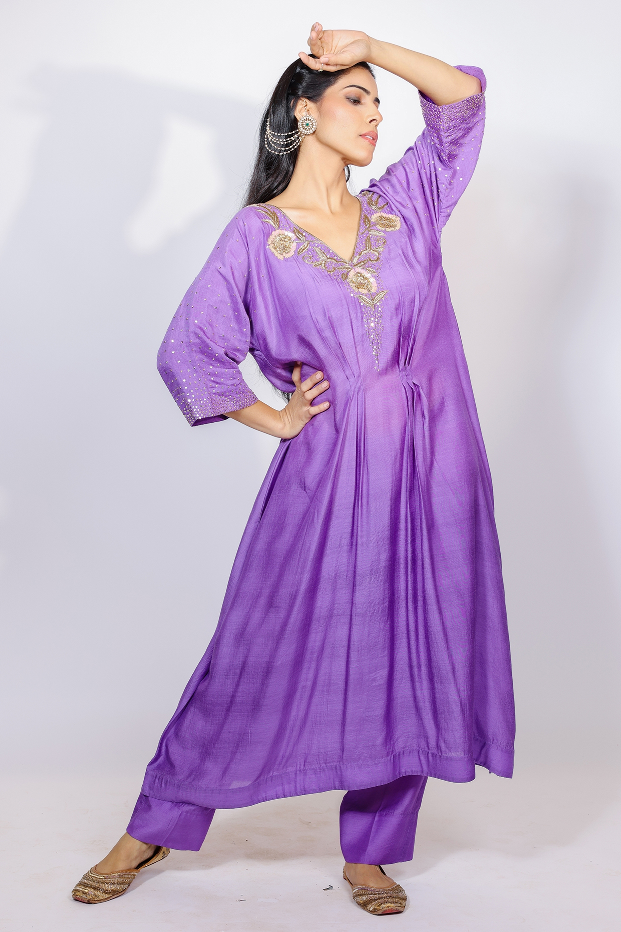 Lavender Muslin Silk Zardosi Embroidered Kaftan Set by Brahmand By Vertika Kalra at Pernia's Pop Up Shop