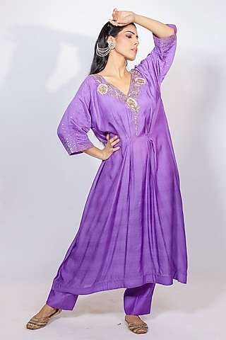 Lavender Muslin Silk Zardosi Embroidered Kaftan Set by Brahmand By Vertika Kalra