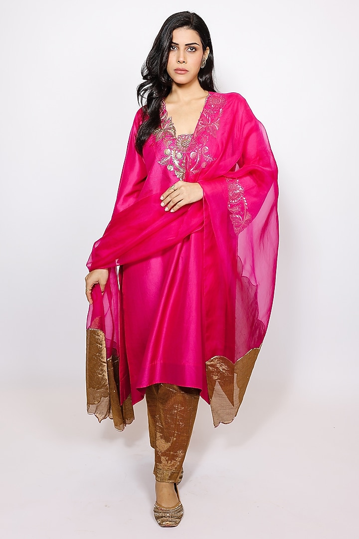 Rani Pink Pure Silk Sitara Embroidered Kurta Set by Brahmand By Vertika Kalra at Pernia's Pop Up Shop