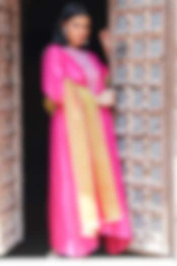 Gulabi Pink Pure Silk Embroidered Kalidar Kurta Set by Brahmand By Vertika Kalra at Pernia's Pop Up Shop
