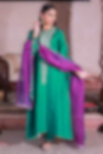 Green Pure Silk Embroidered Kalidar Kurta Set by Brahmand By Vertika Kalra at Pernia's Pop Up Shop