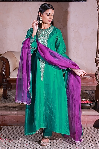 Green Pure Silk Embroidered Kalidar Kurta Set by Brahmand By Vertika Kalra at Pernia's Pop Up Shop