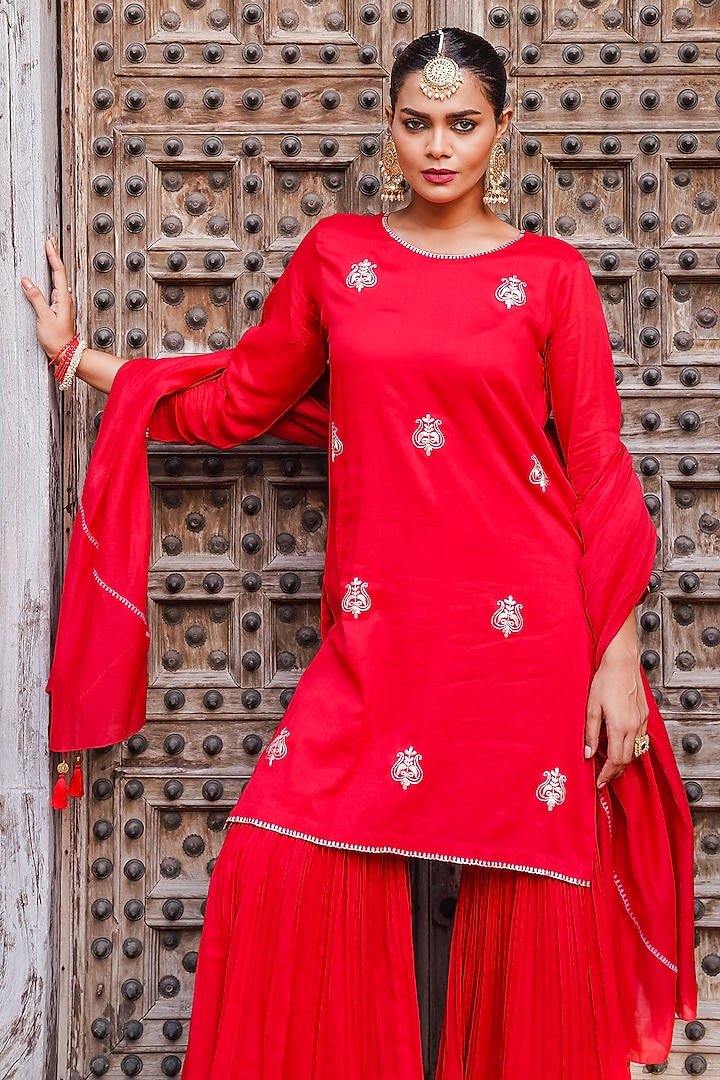 Red Mul Cotton Sharara Set by Brahmand By Vertika Kalra at Pernia's Pop Up Shop