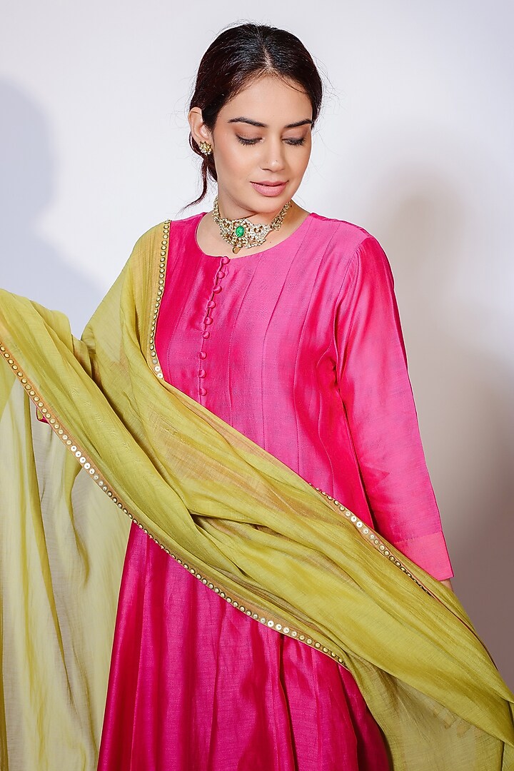 Gulkand Pink Chanderi Anarkali Set by Brahmand By Vertika Kalra at Pernia's Pop Up Shop