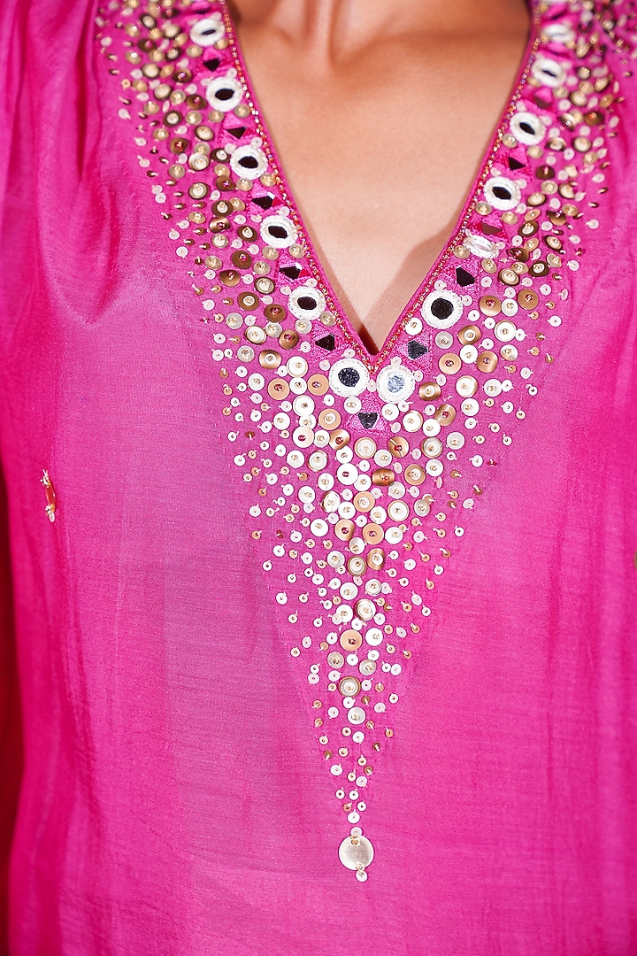 Pink Muslin Silk Kaftan Set by Brahmand By Vertika Kalra at Pernia's Pop Up Shop