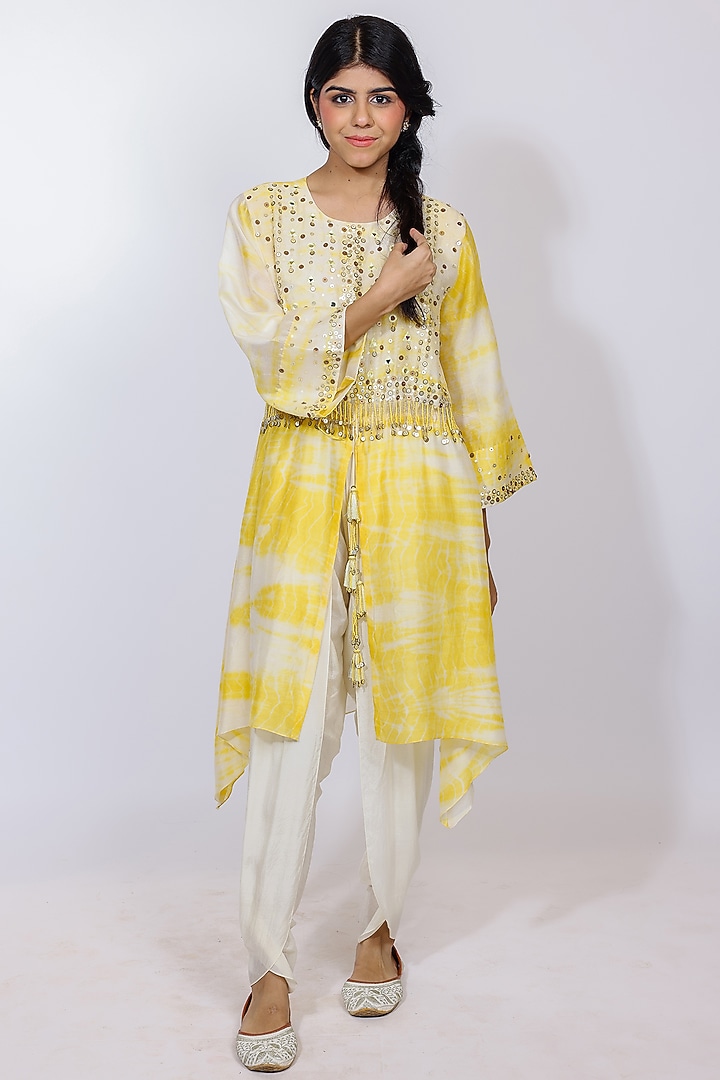 Yellow Chanderi Silk Mirror Embroidered Tunic Set by Brahmand By Vertika Kalra at Pernia's Pop Up Shop