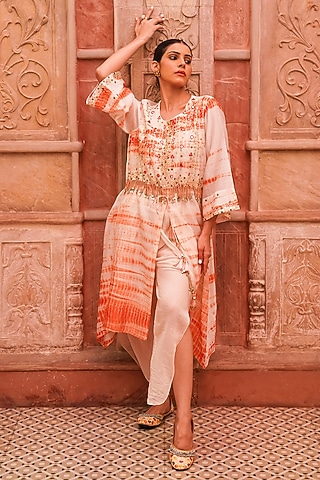 Orange & White Chanderi Silk Tie-Dye Tunic Set by Brahmand By Vertika Kalra