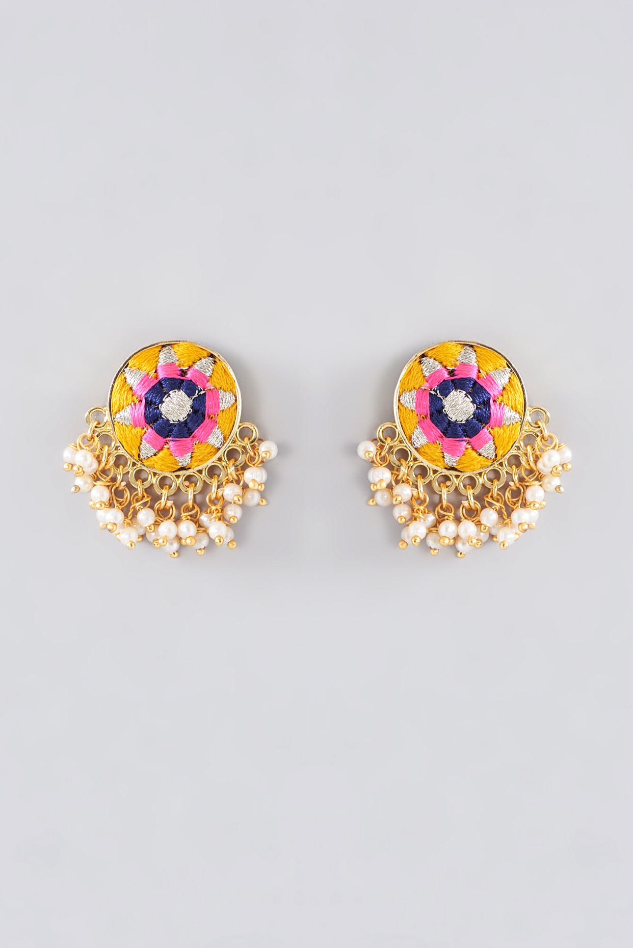 Myntra jhumka clearance