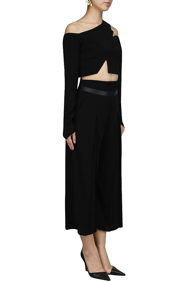 Black asymmetric crop top and high waisted culottes set available only at Pernia's Pop Up Shop.